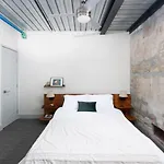 Brewery District 2-Story 2Br Apt Near Fiserv With Rooftop, Gym, And Parking