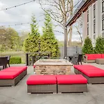 Holiday Inn Milwaukee Riverfront By Ihg