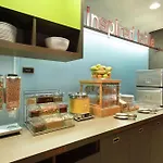 Home2 Suites By Hilton Milwaukee Airport