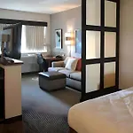 Comfort Suites Milwaukee West