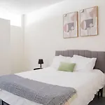 Flexhome Westown 2Br Rs7 In Fiserv And Theater District