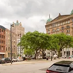Flexhome Westown 2Br Rs7 In Fiserv And Theater District