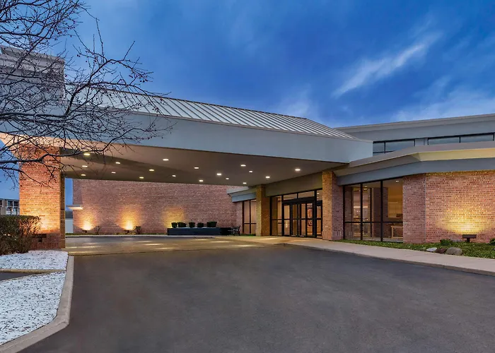 Clarion Hotel Milwaukee Airport