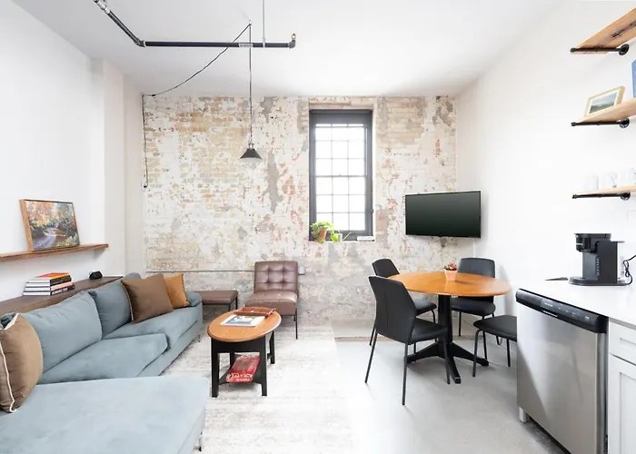 Brewery District 2-Story 2Br Apt Near Fiserv With Rooftop, Gym, And Parking