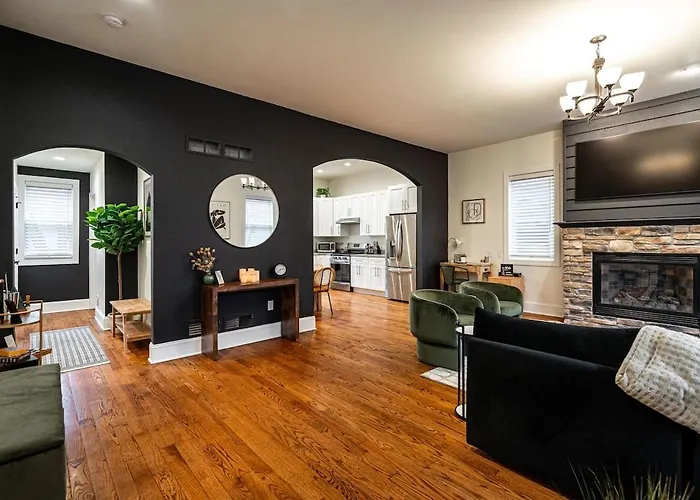 1Mile To Dt Rooftop Deck Home Gym Fireplace