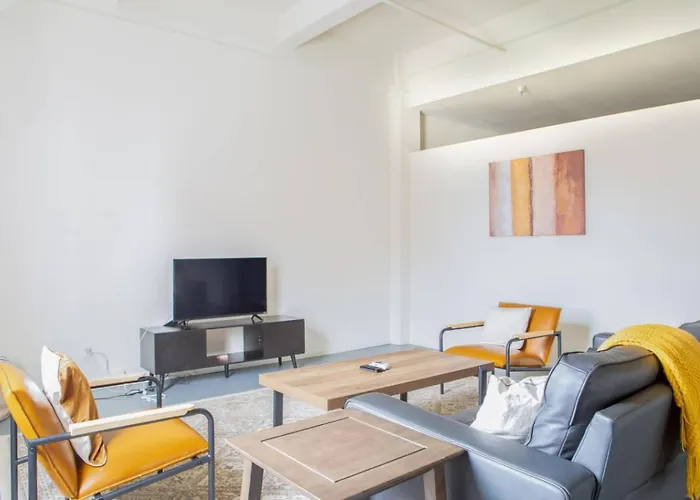 Flexhome Westown 2Br Rs7 In Fiserv And Theater District