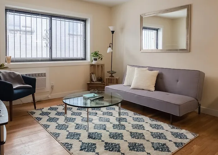 1 Bedroom Apt Near Marquette University