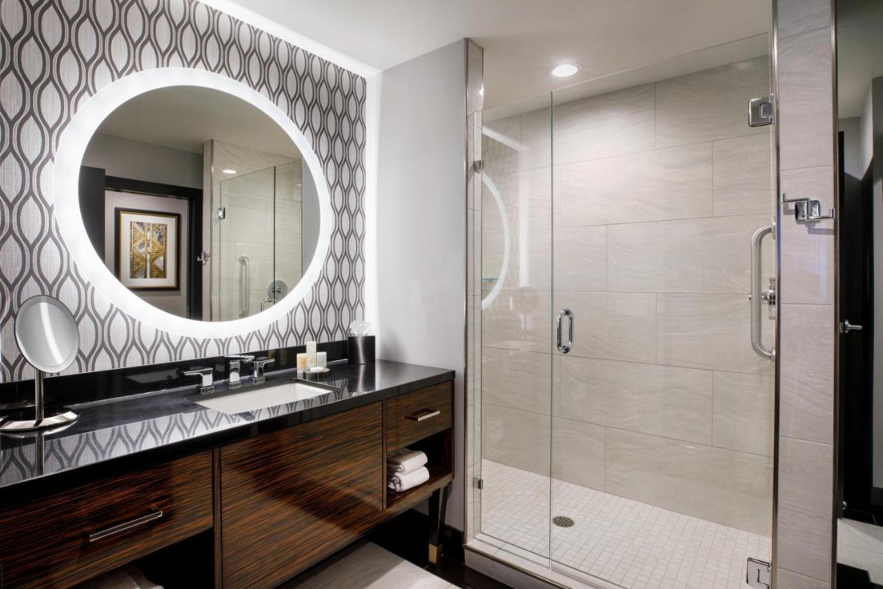 Metro, Autograph Collection 4* Milwaukee