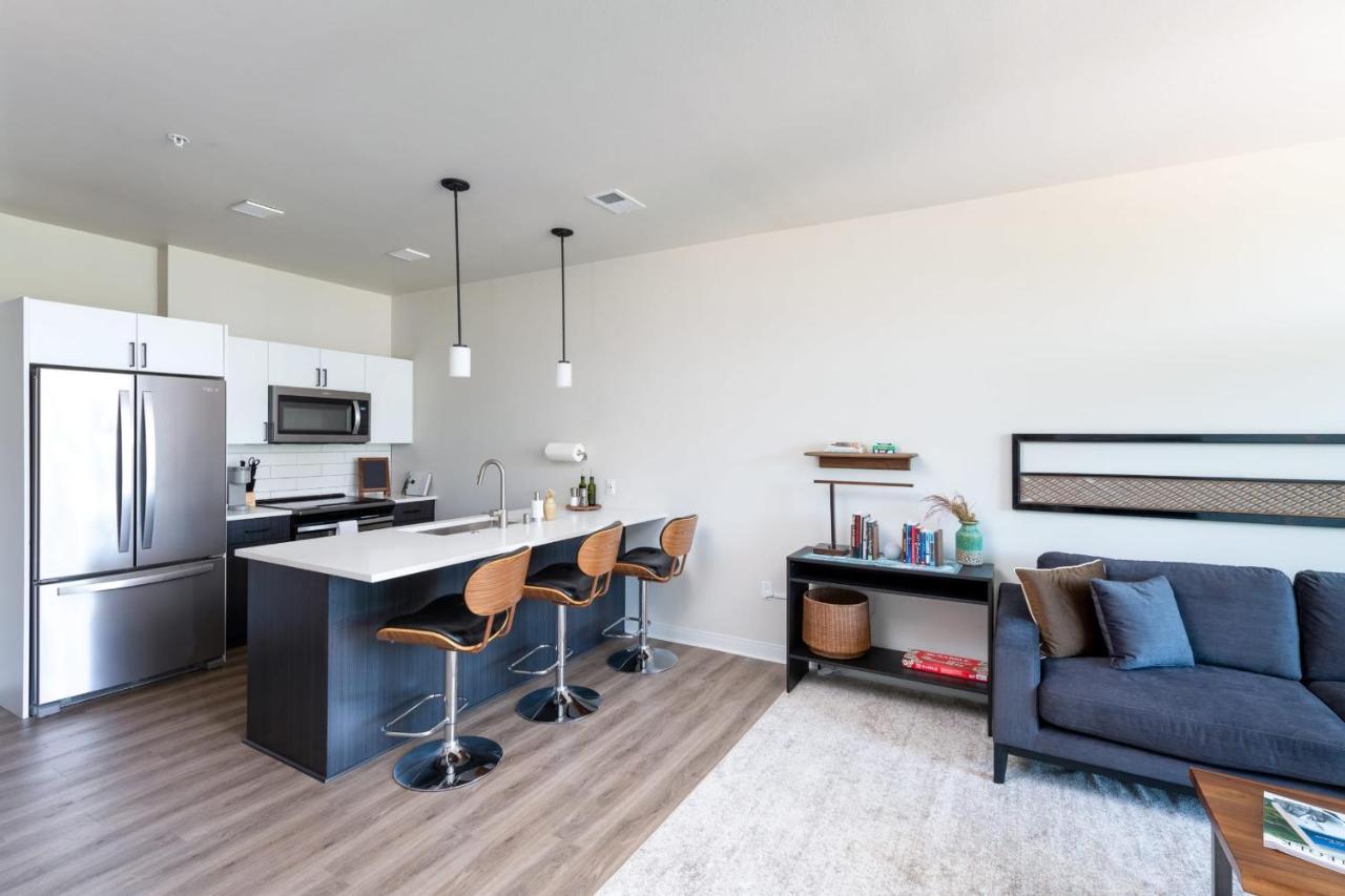 Flexhome Brady District 1br E2 Apartment Milwaukee