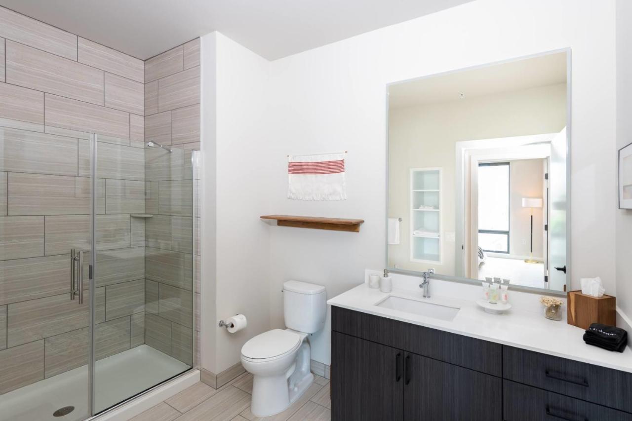 Flexhome Brady District 1br E2 Apartment Milwaukee