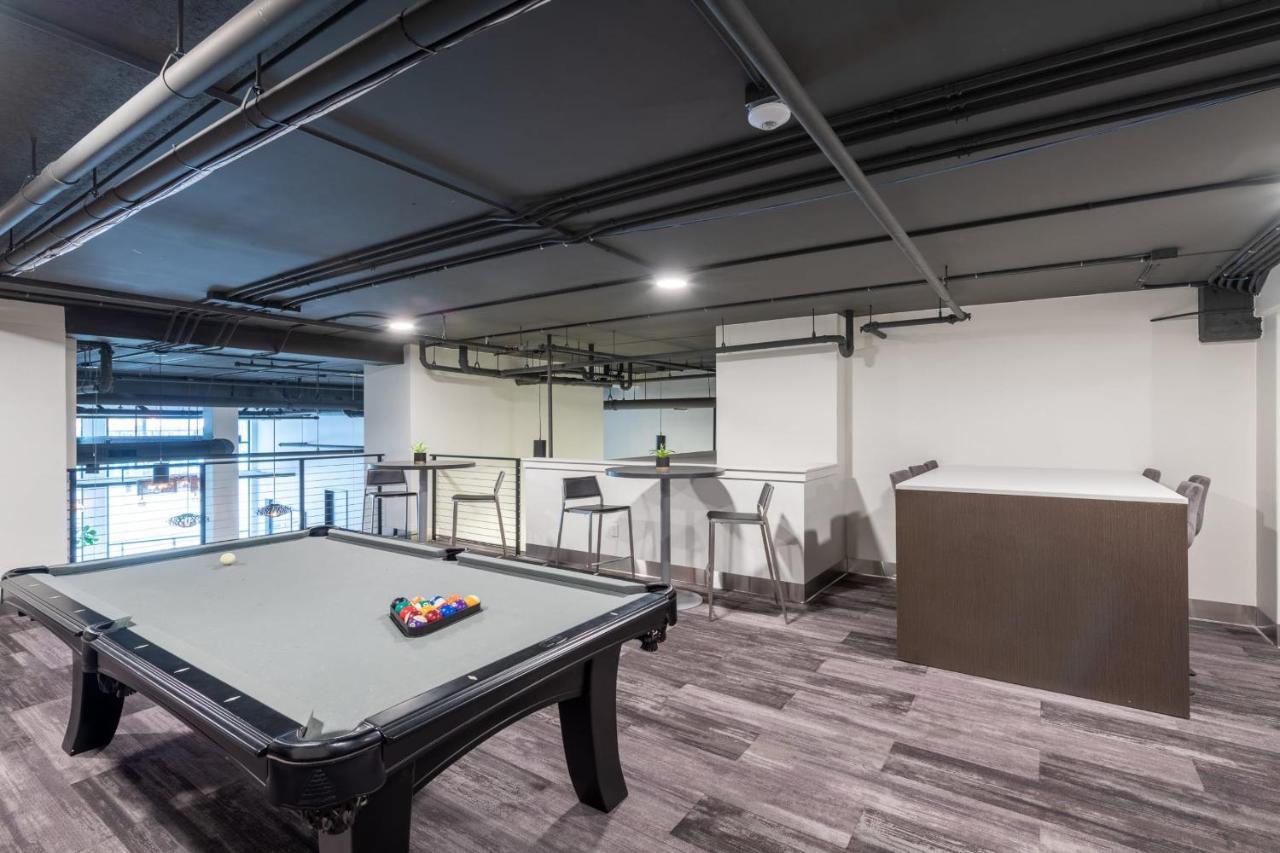 Flexhome Skywalk To Fiserv U3 With Rooftop, Gym, And Parking Milwaukee