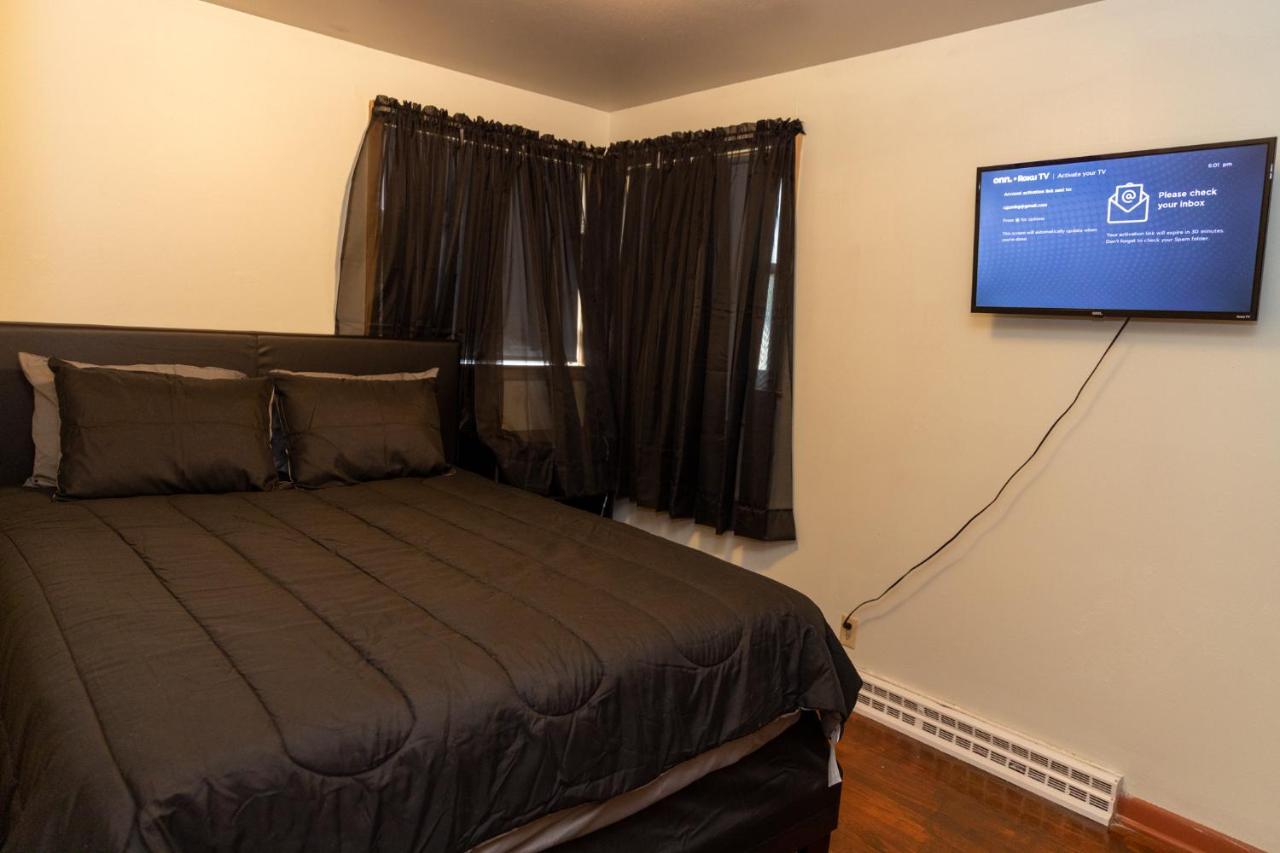 Three Bedroom Unit Free Parking & Wifi Apartment *