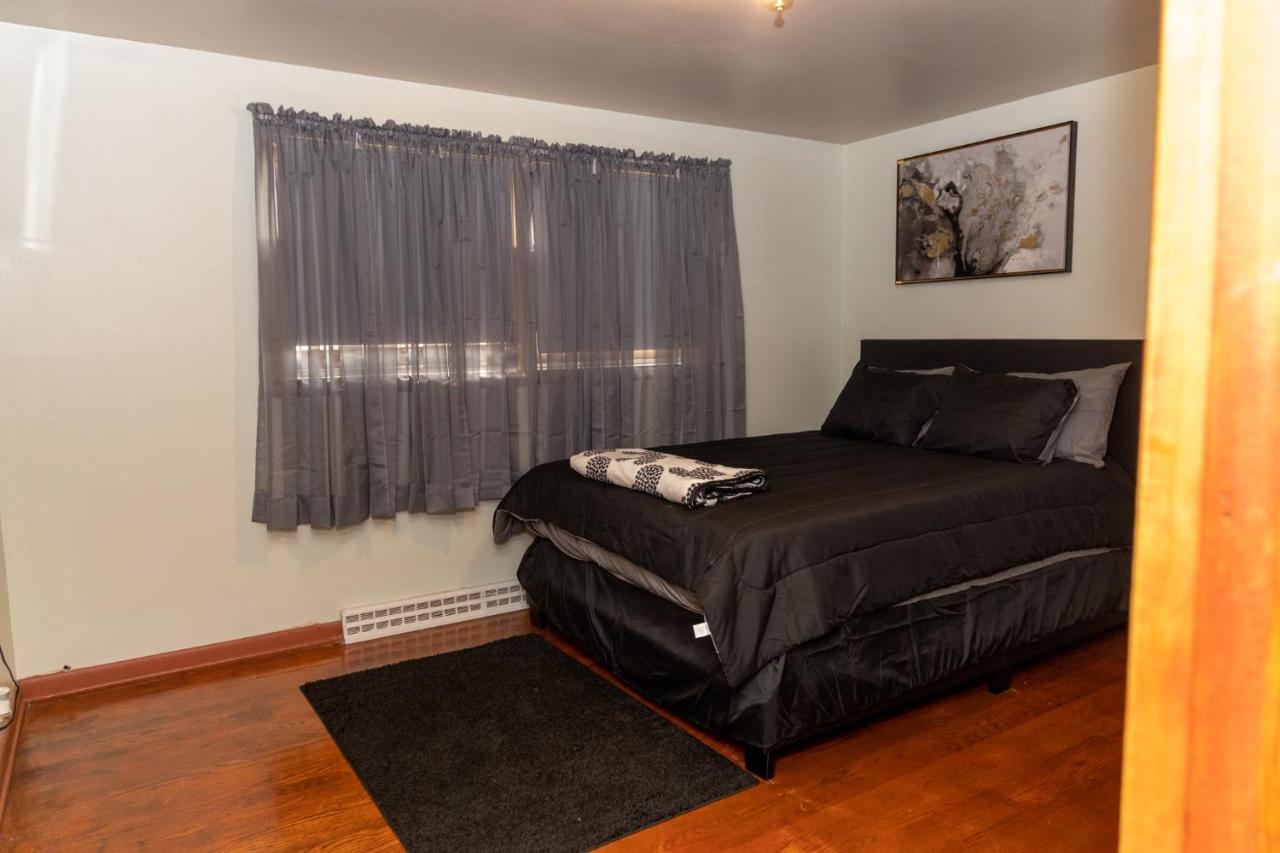 Three Bedroom Unit Free Parking & Wifi Apartment *