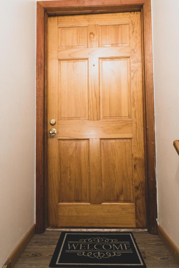 Three Bedroom Unit Free Parking & Wifi * Milwaukee