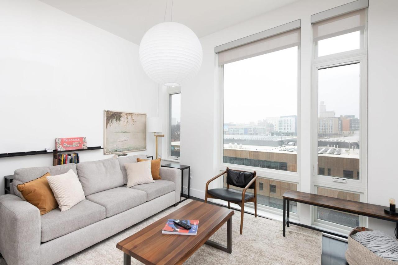 Flexhome Skywalk To Fiserv U4 With Rooftop, Gym, And Parking *