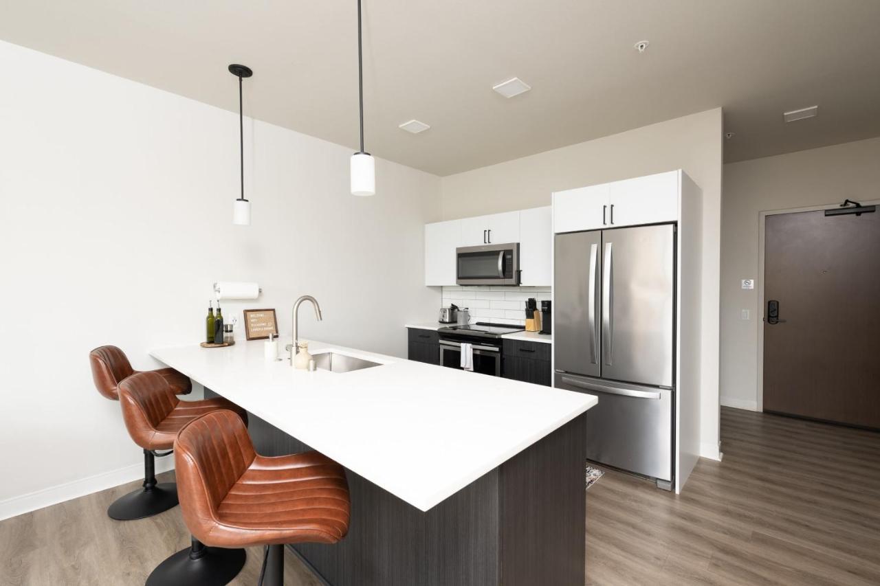 Flexhome Brady District 1br E3 Apartment Milwaukee