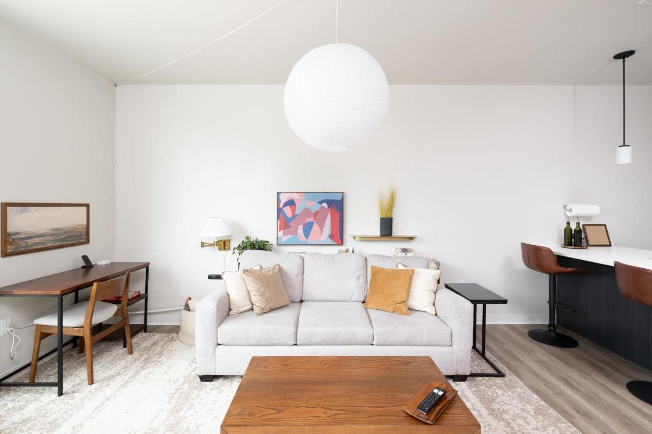 Flexhome Brady District 1br E3 Apartment *