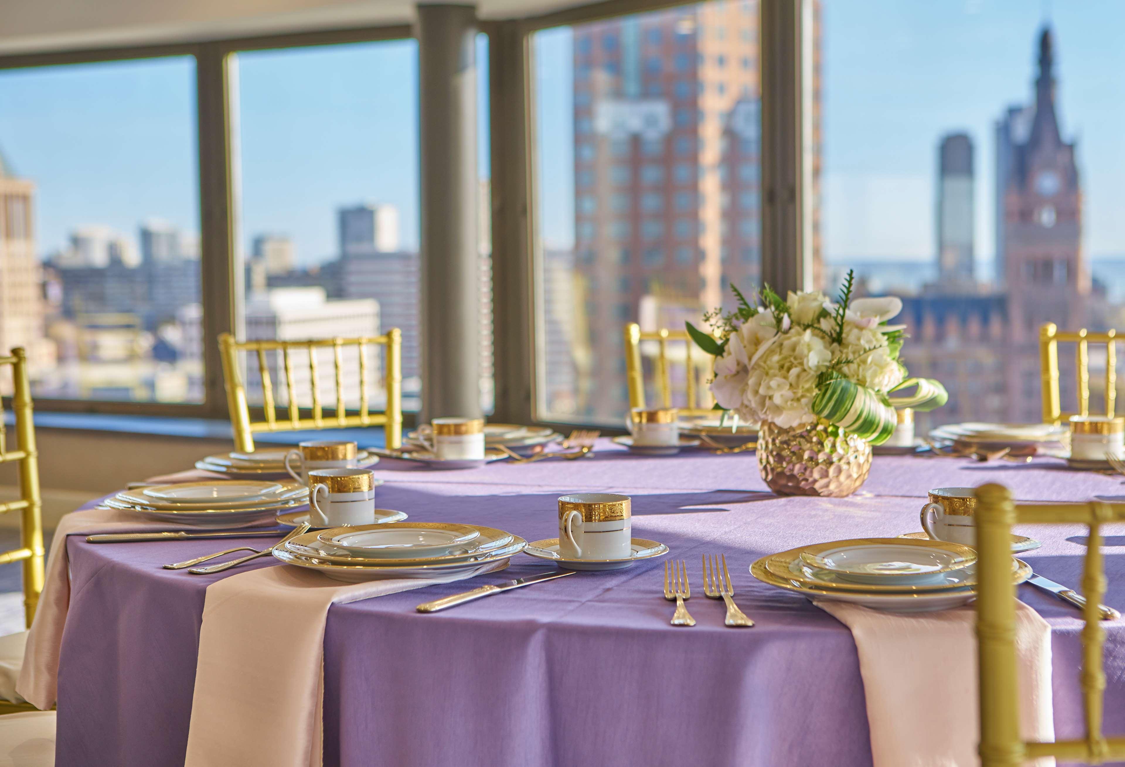 Hyatt Regency Hotel 4*