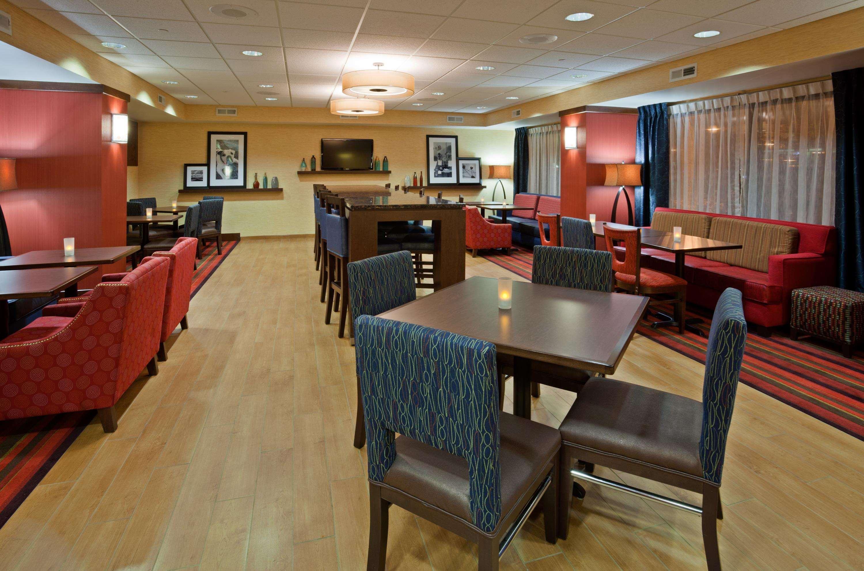 Hampton Airport Hotel Milwaukee