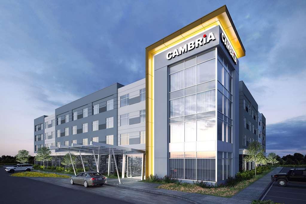 Cambria Downtown Hotel
