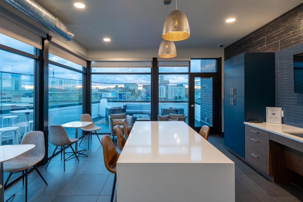 Apartment Flexhome Skywalk To Fiserv 1br U6 *