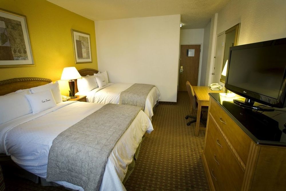 Hotel Doubletree By Hilton Downtown Milwaukee