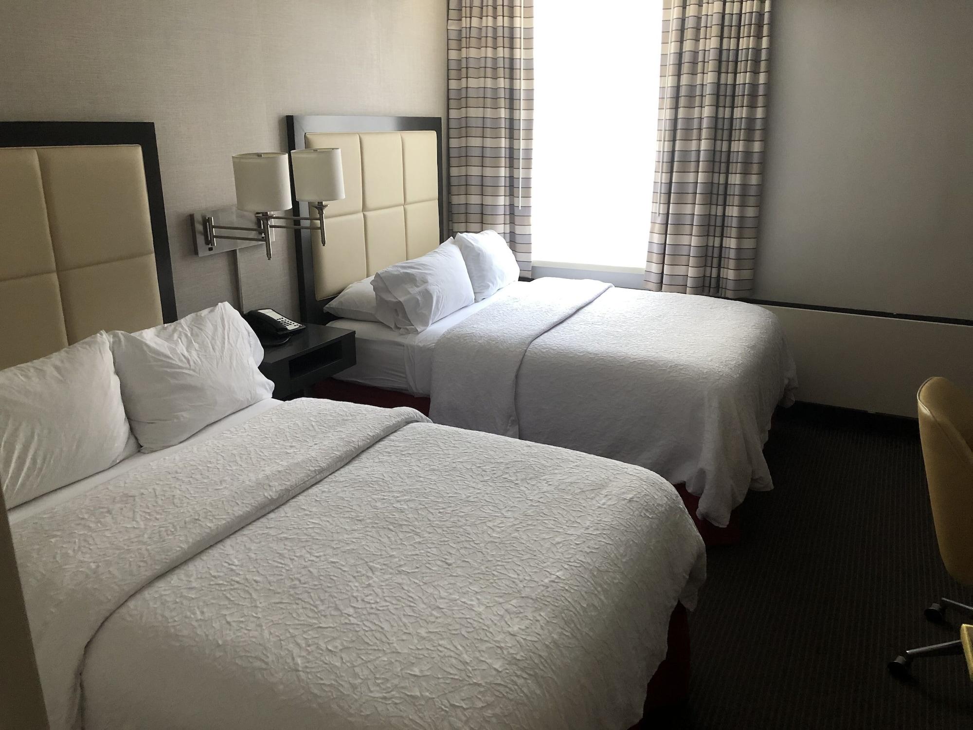 Hampton & Downtown 3* Milwaukee