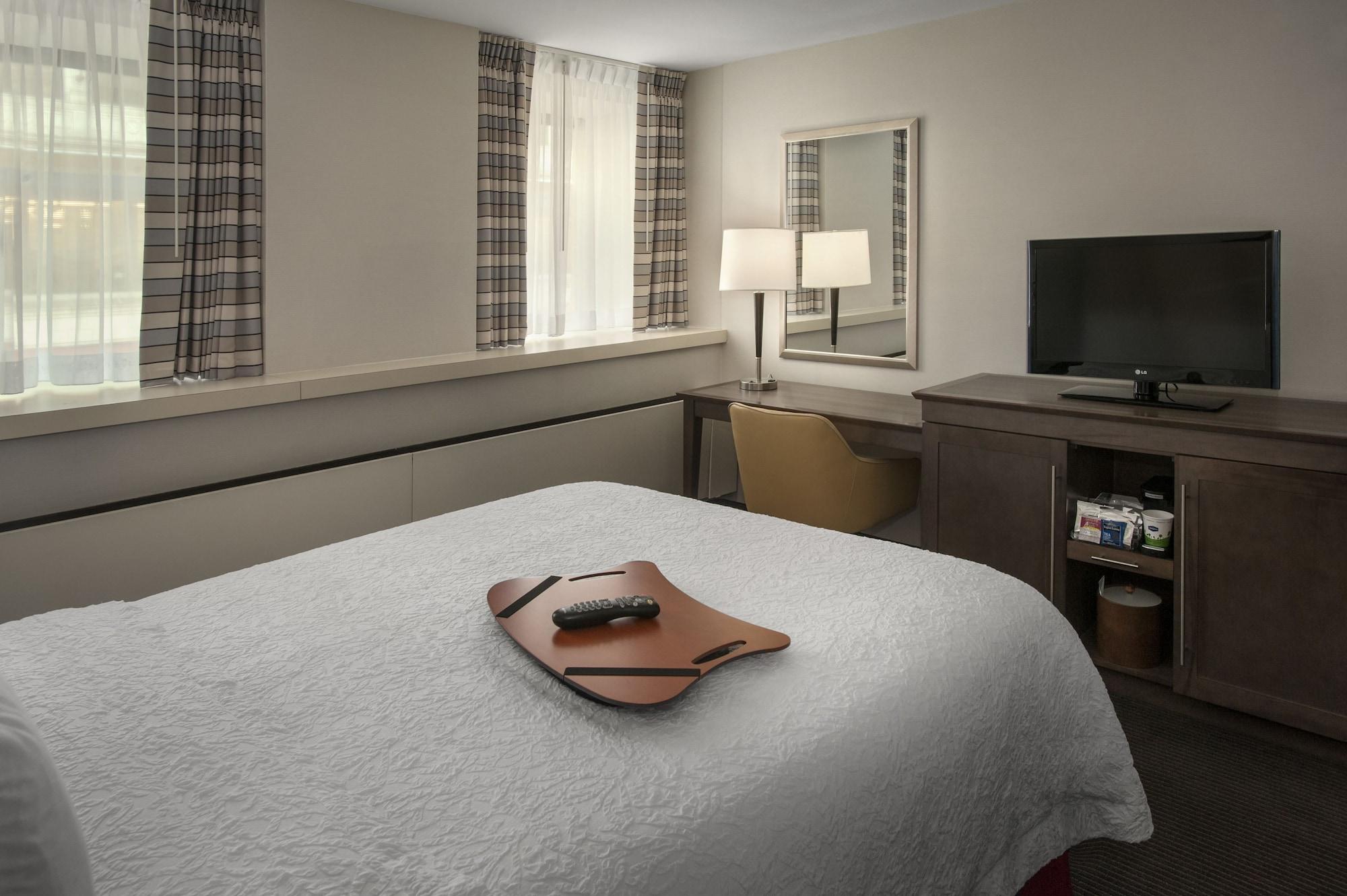 Hampton & Downtown Hotel 3*