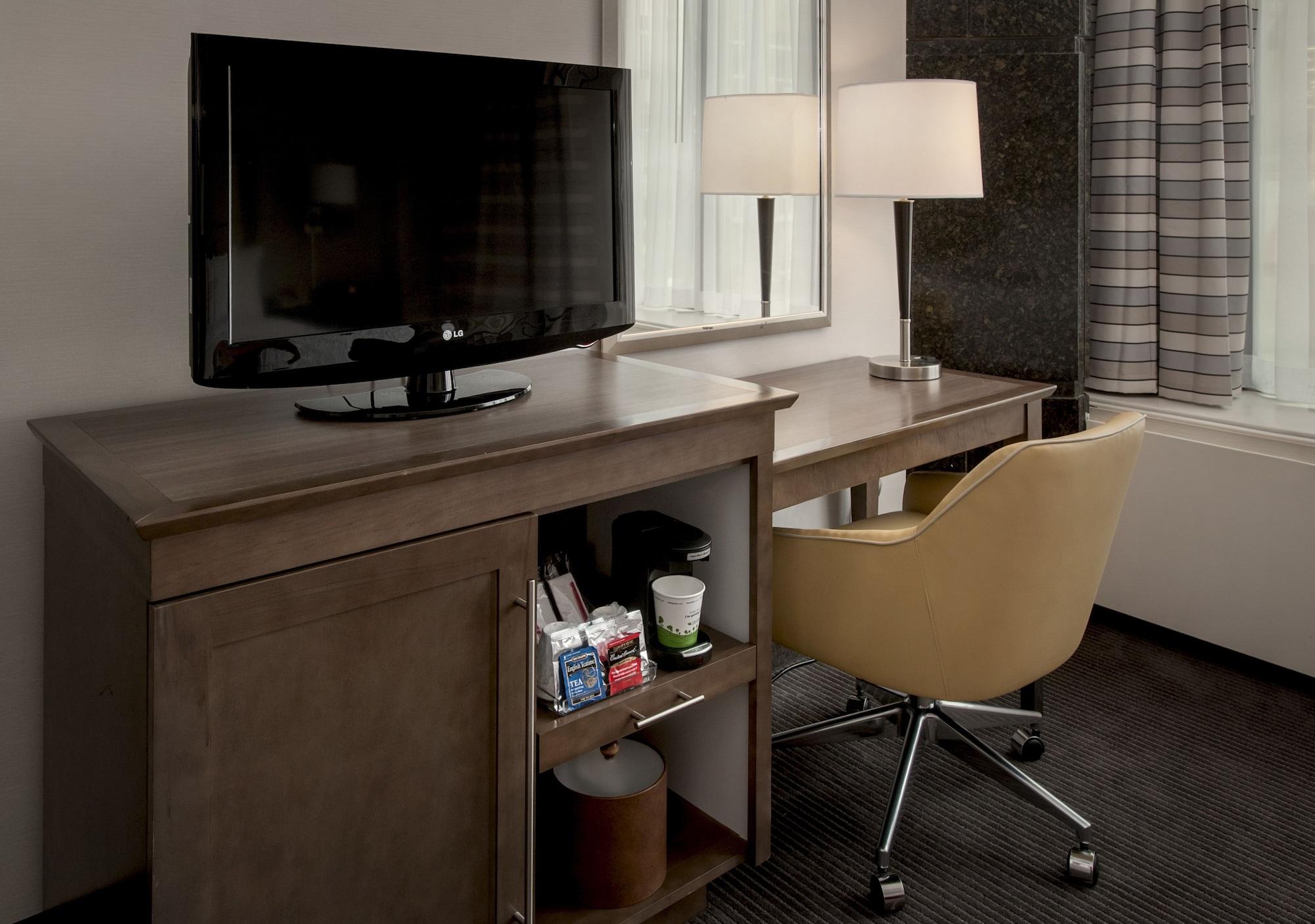 Hotel Hampton & Downtown Milwaukee