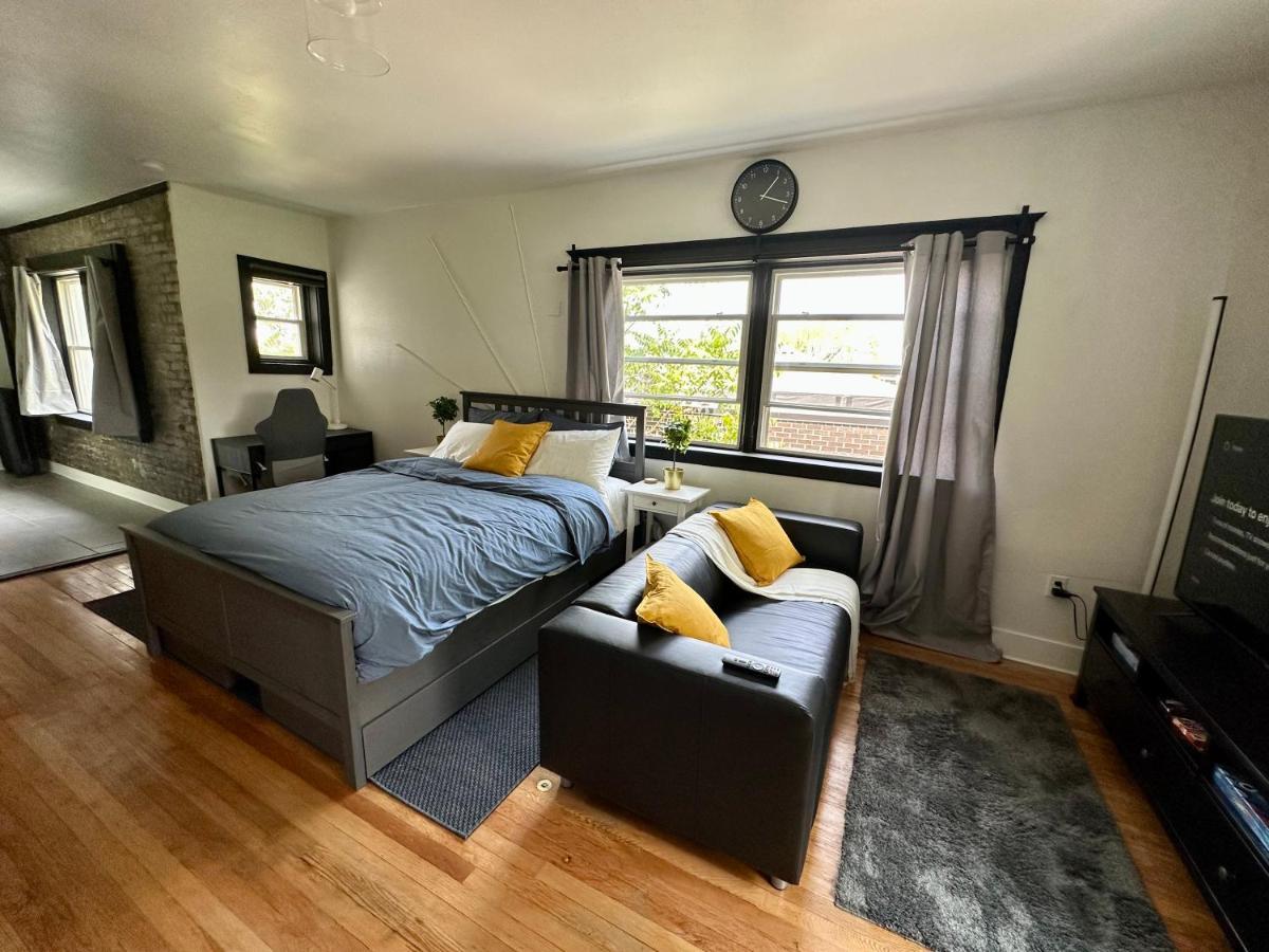 Mckinley Sunrise - Pet Friendly Apartment