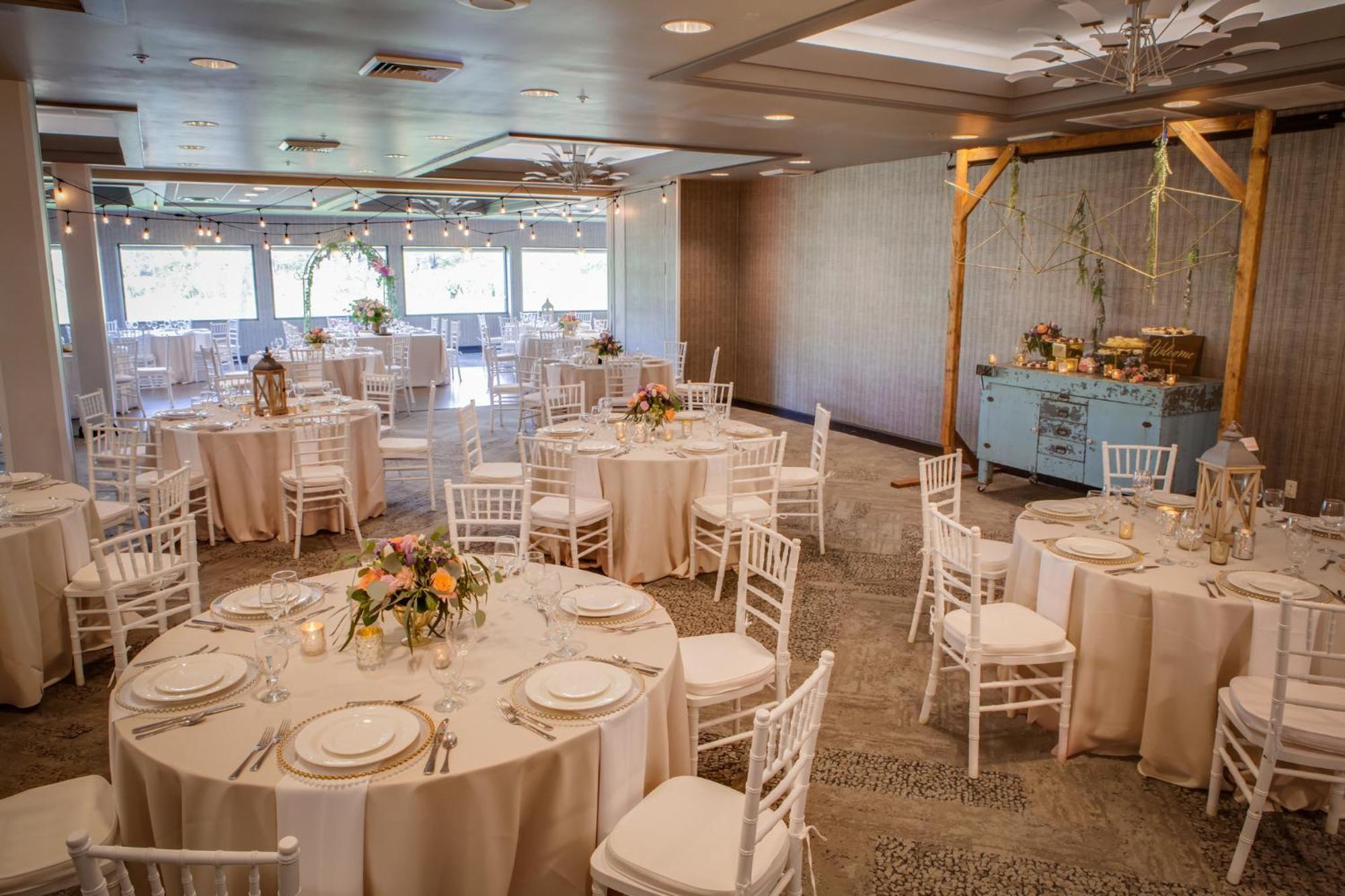 Riverfront By Ihg Milwaukee