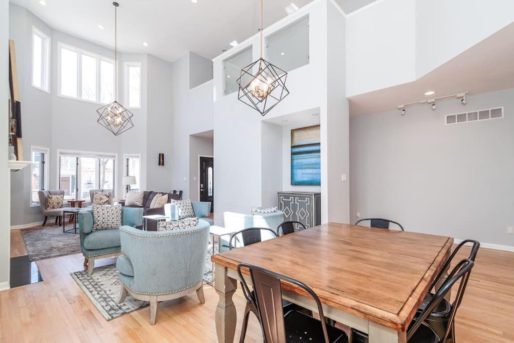 Eclectic Stylish And Cozy * Milwaukee
