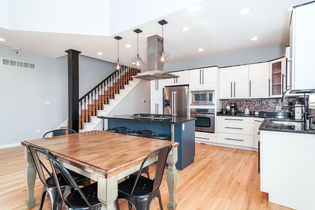 Eclectic Stylish And Cozy *