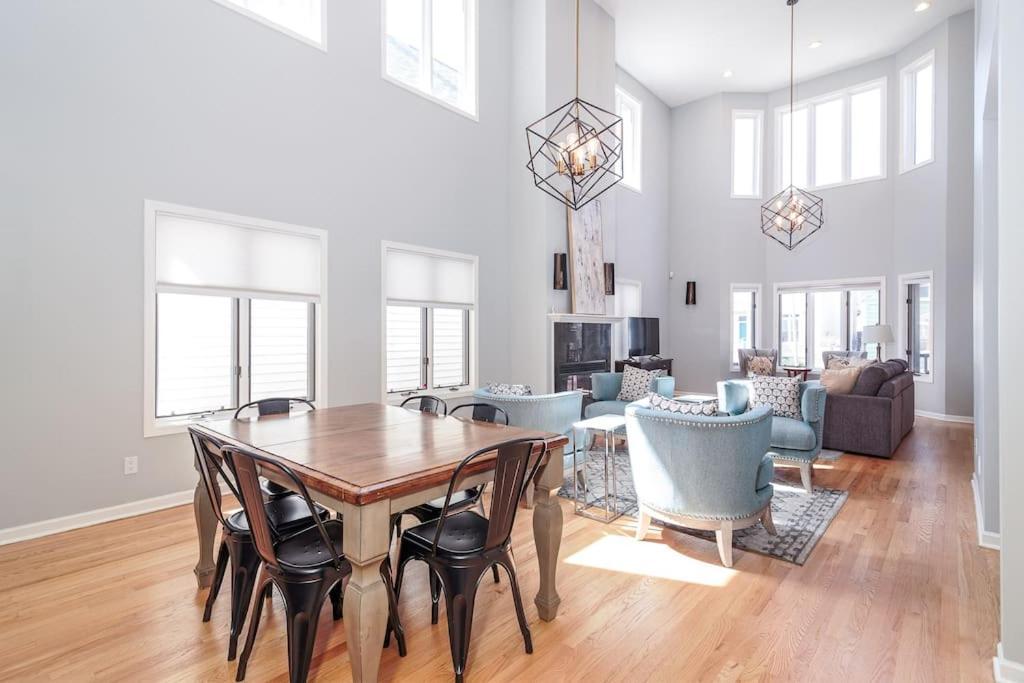 Apartment Eclectic Stylish And Cozy *