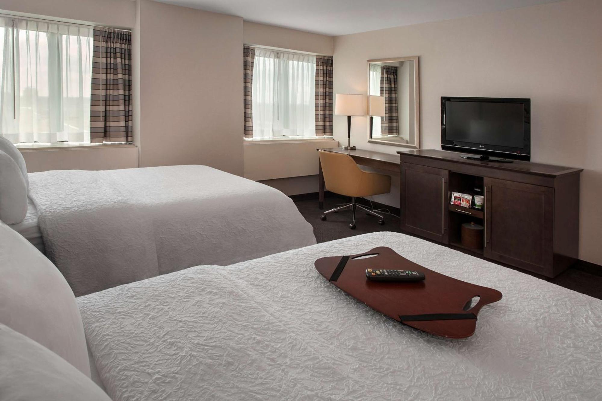 Hotel Hampton & Downtown Milwaukee