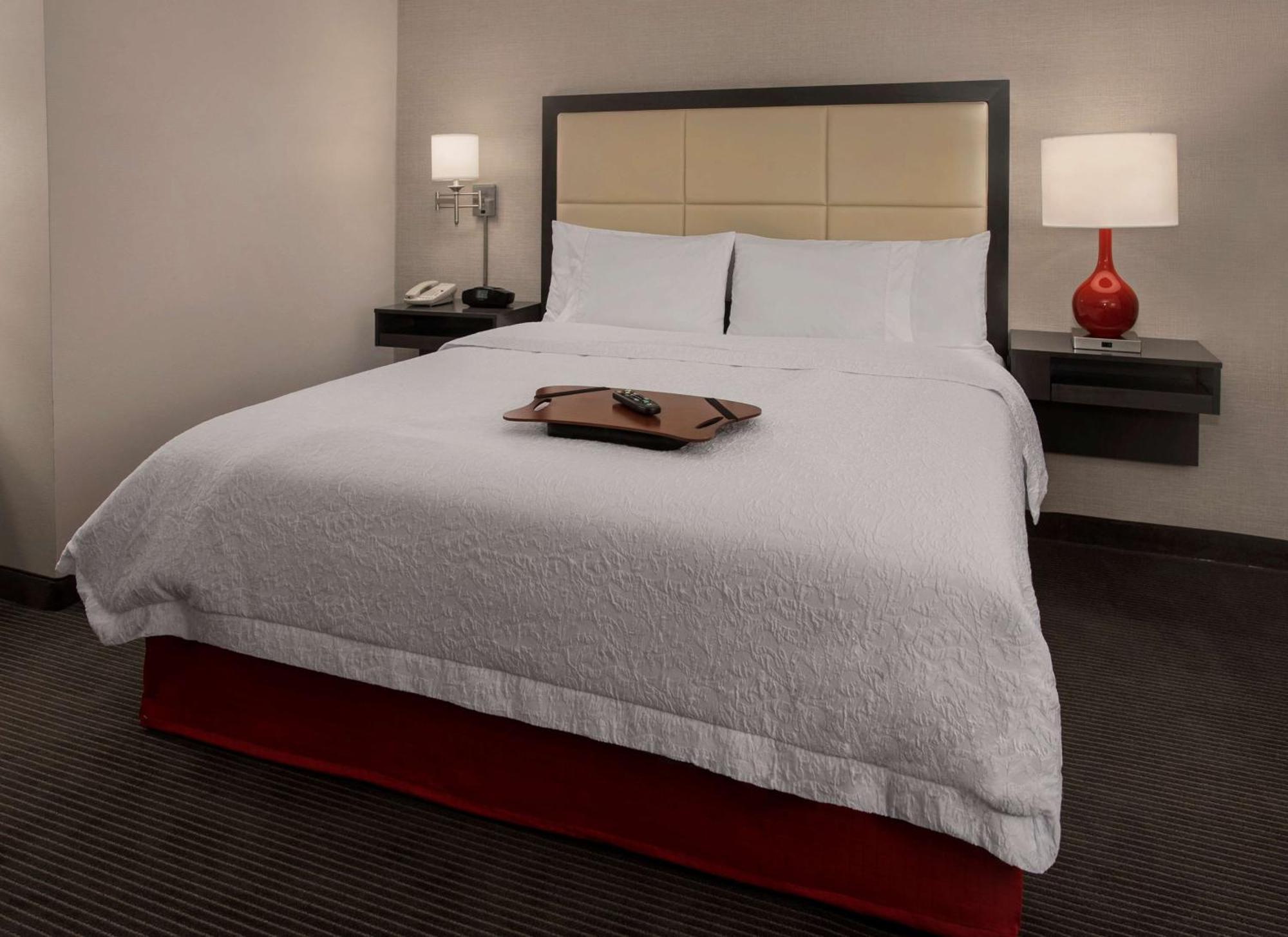 Hampton & Downtown 3*