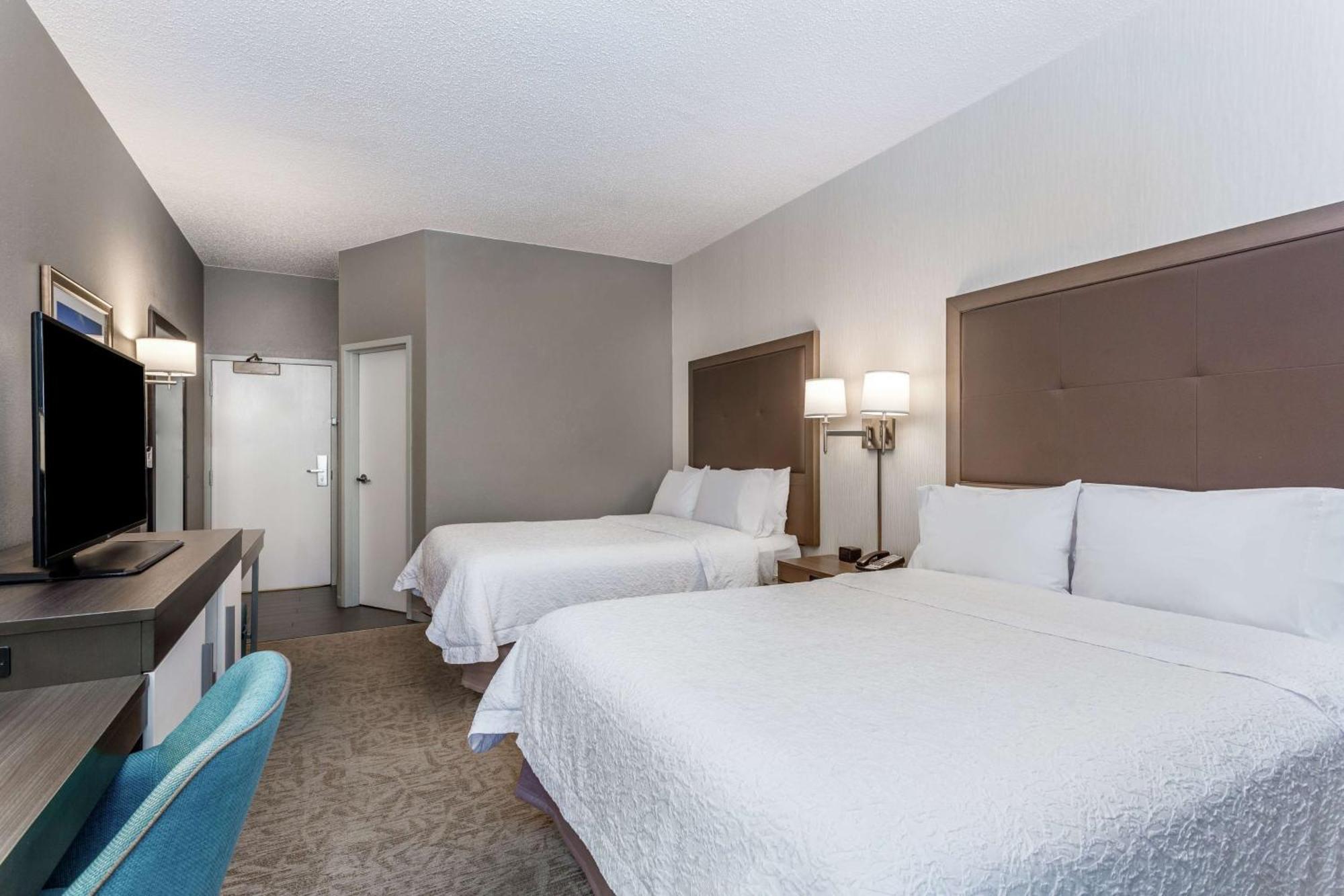 Hampton Airport 3* Milwaukee