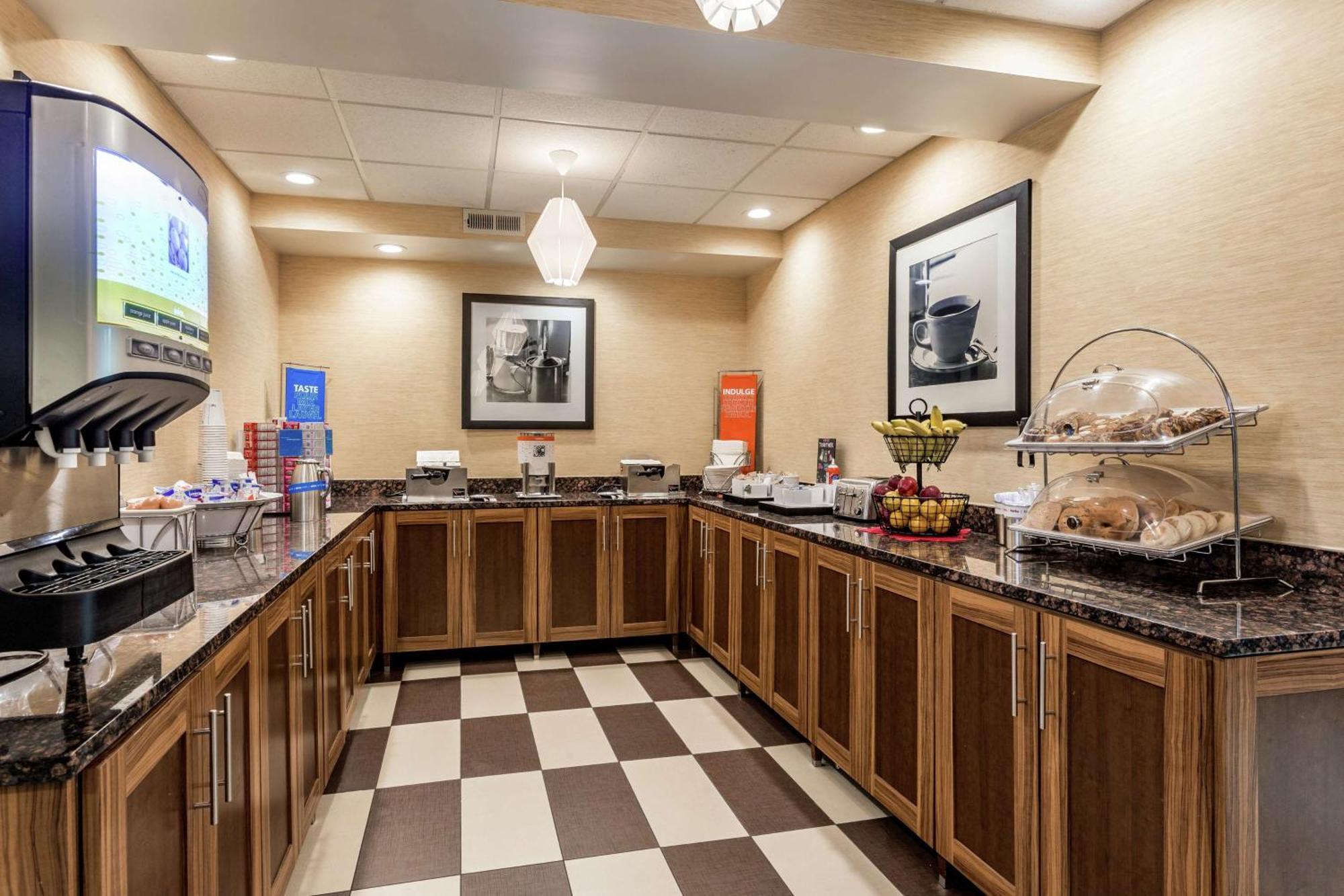Hampton Airport 3* Milwaukee