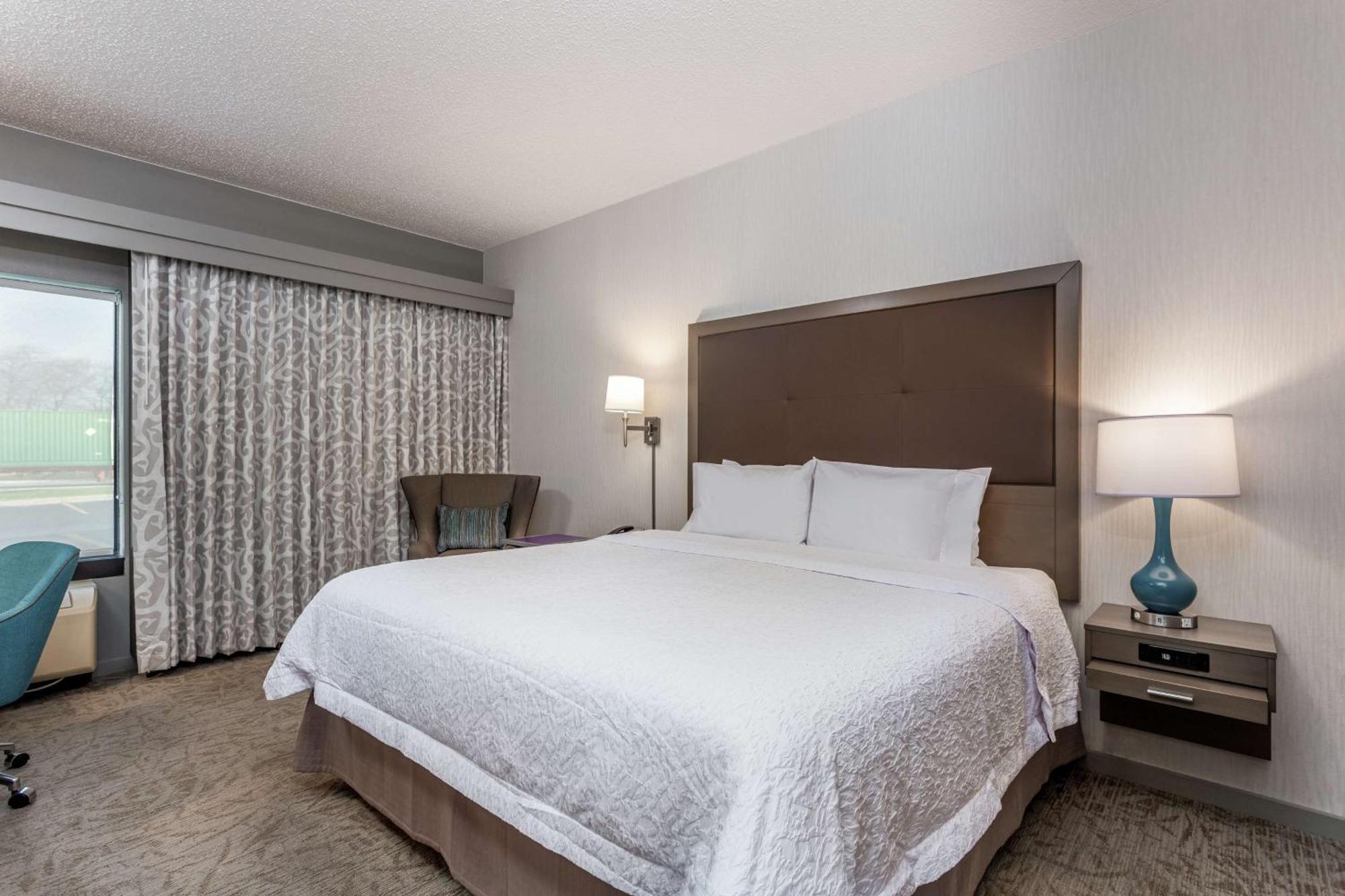 Hotel Hampton Airport Milwaukee