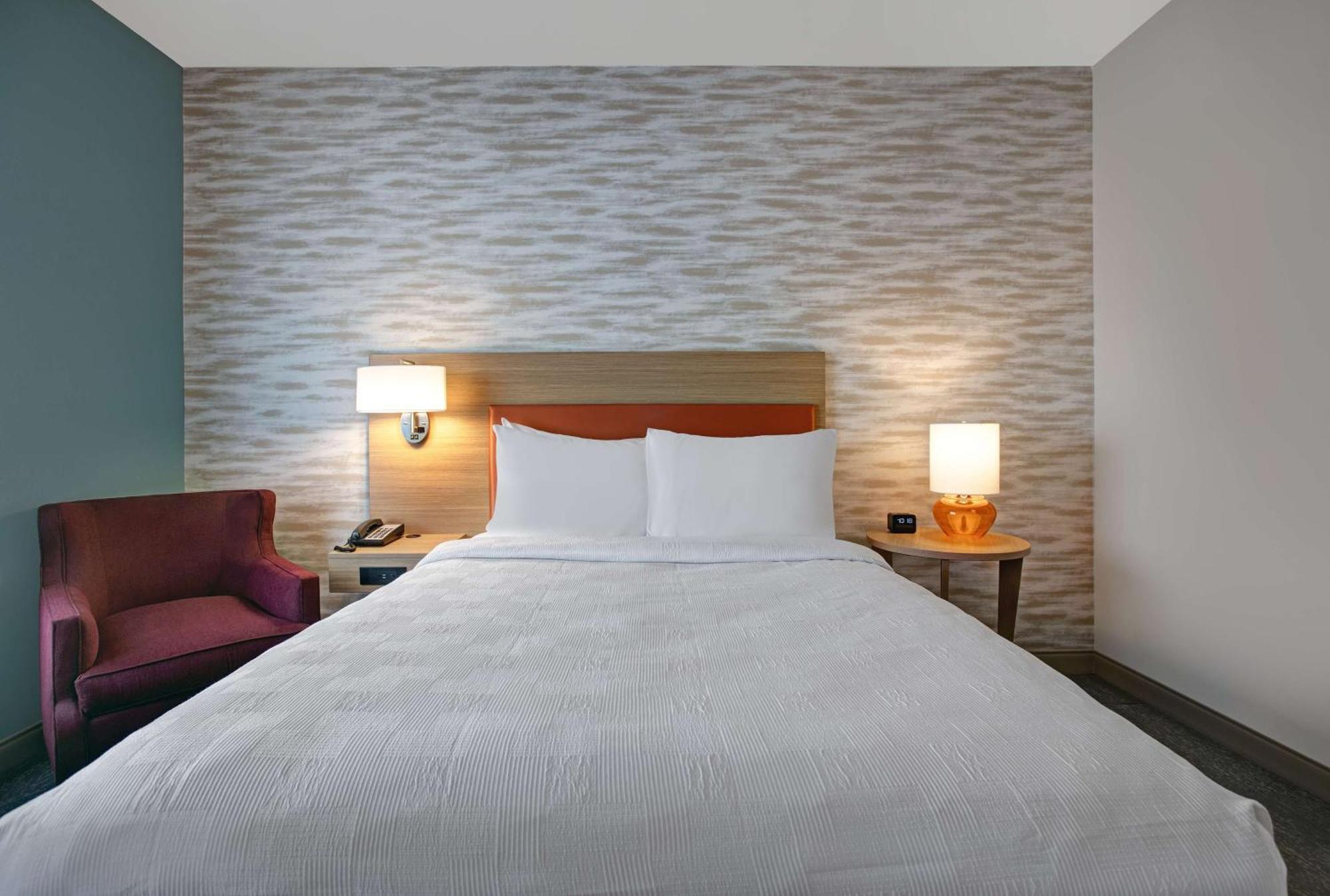 Home2 By Hilton Downtown Hotel 3*