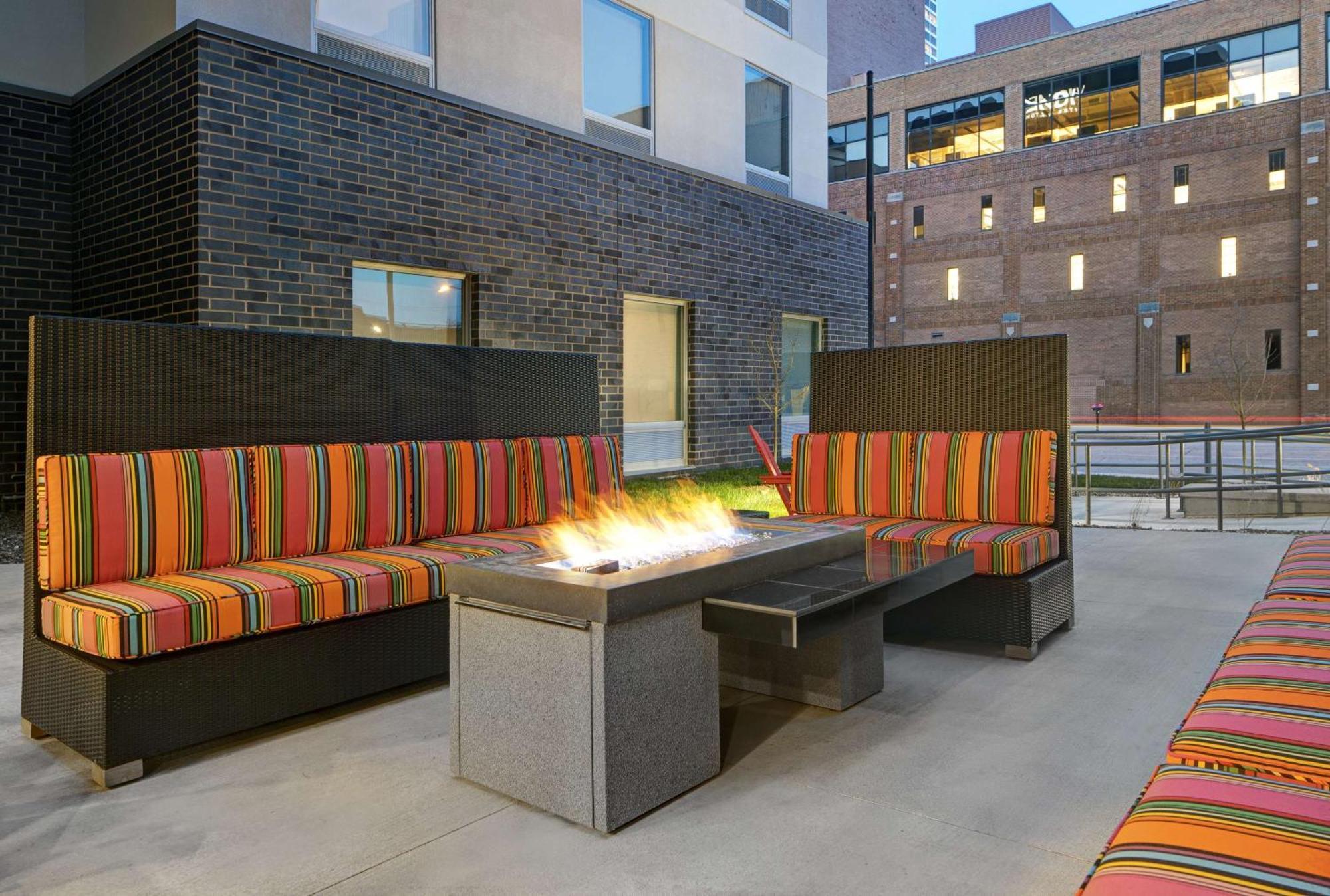 Hotel Home2 By Hilton Downtown 3*