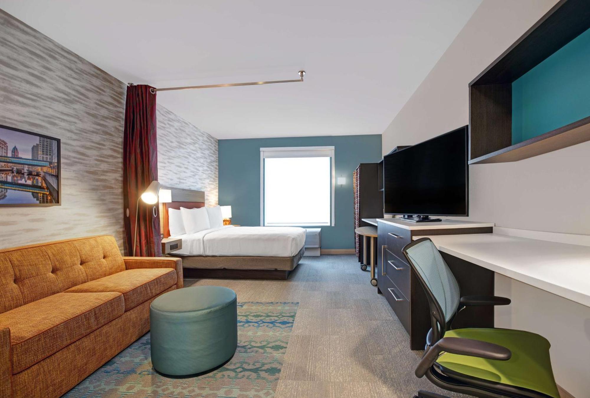 Home2 By Hilton Downtown Hotel Milwaukee