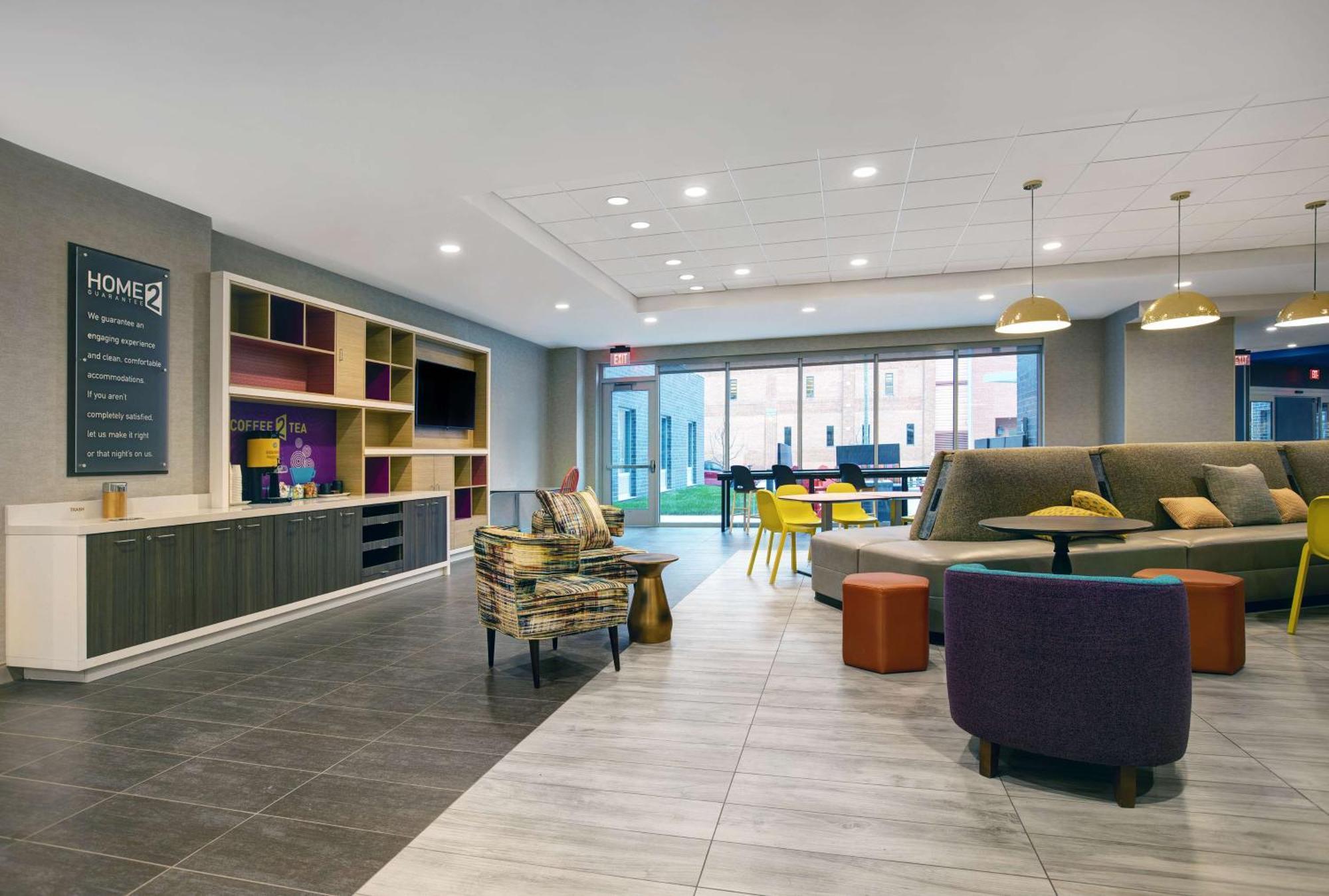 Home2 By Hilton Downtown 3*