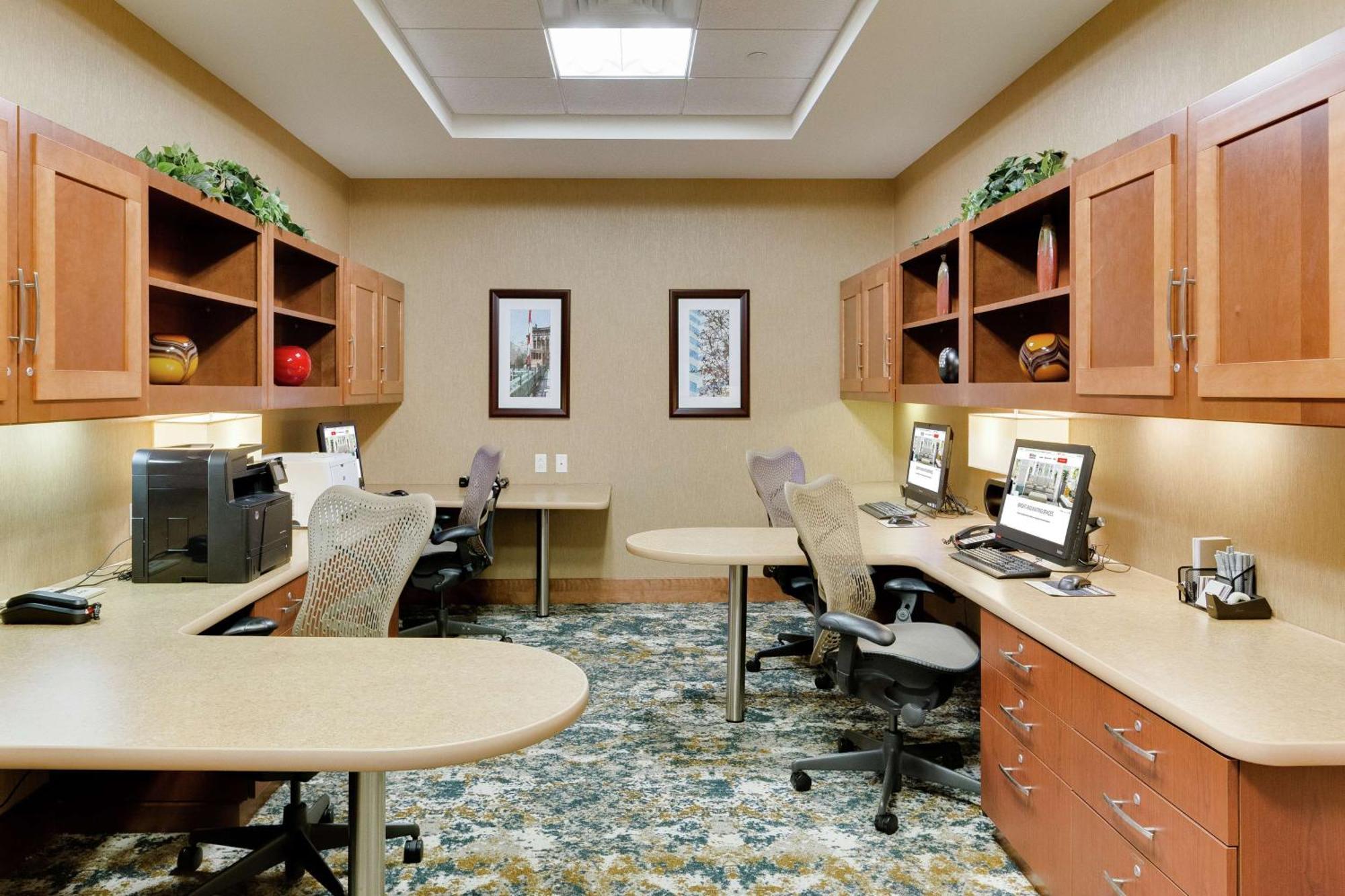 Hilton Garden Airport Milwaukee