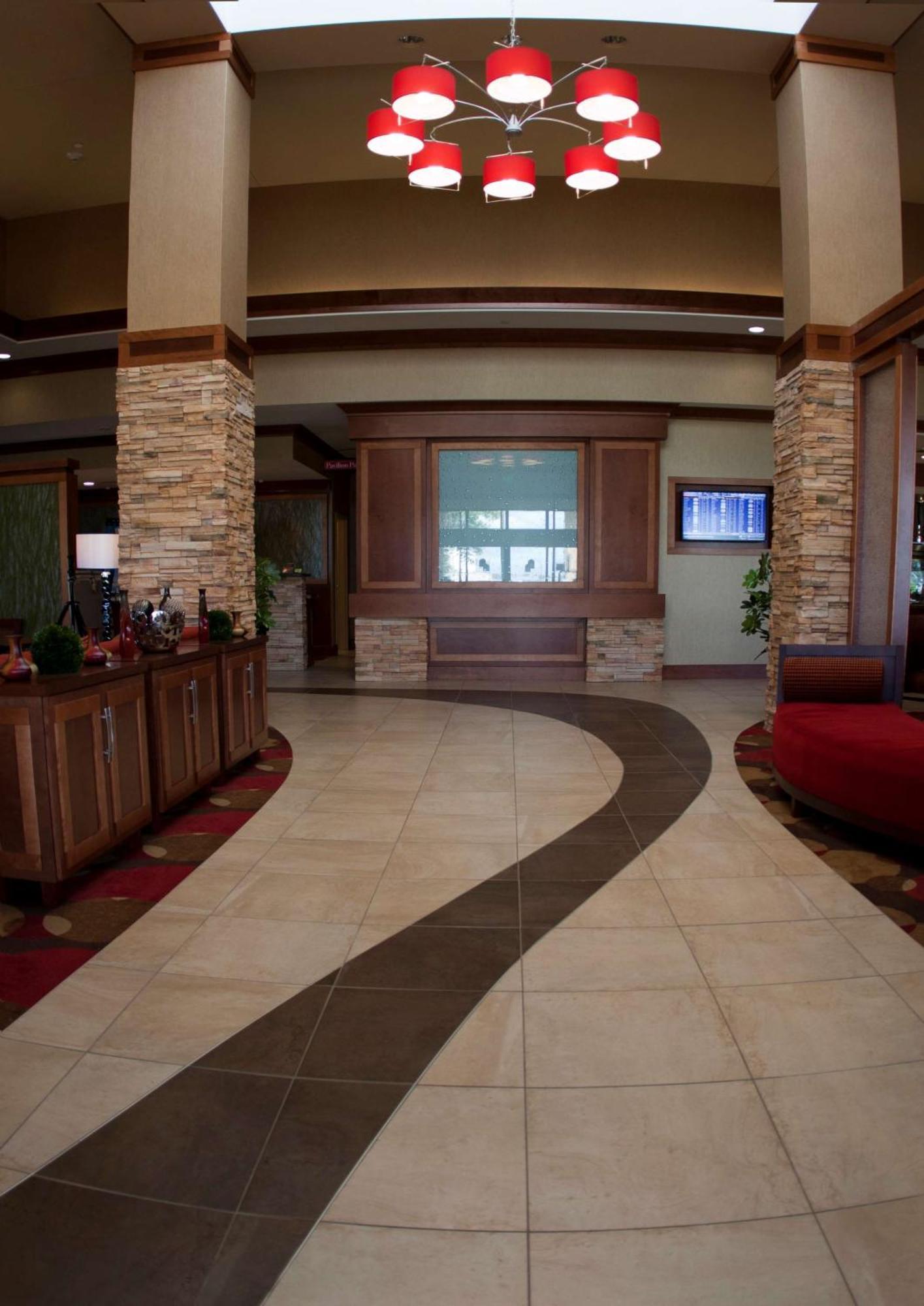 Hotel Hilton Garden Airport