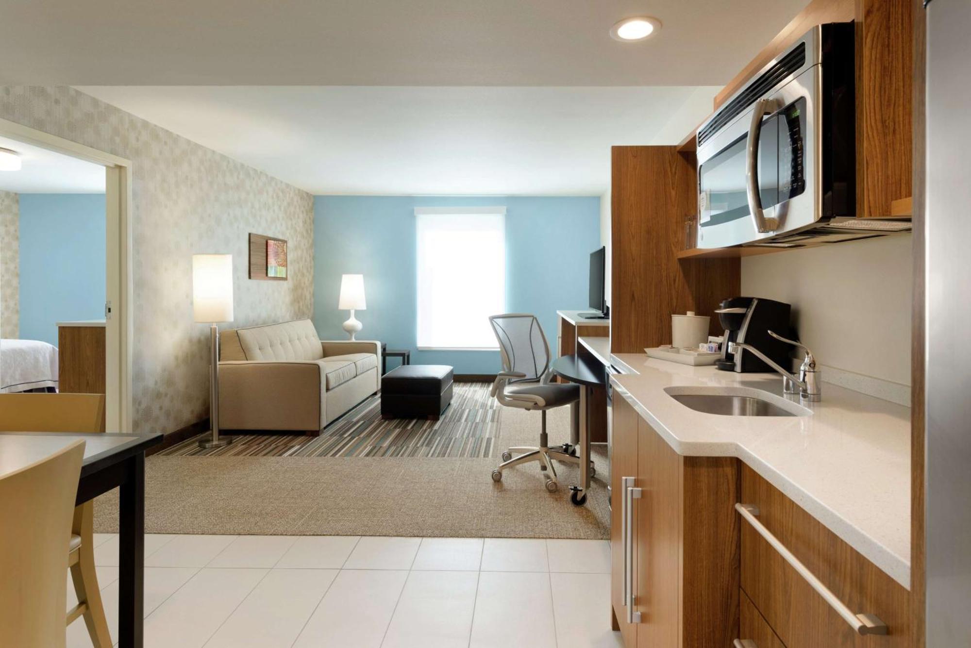 Home2 By Hilton Airport