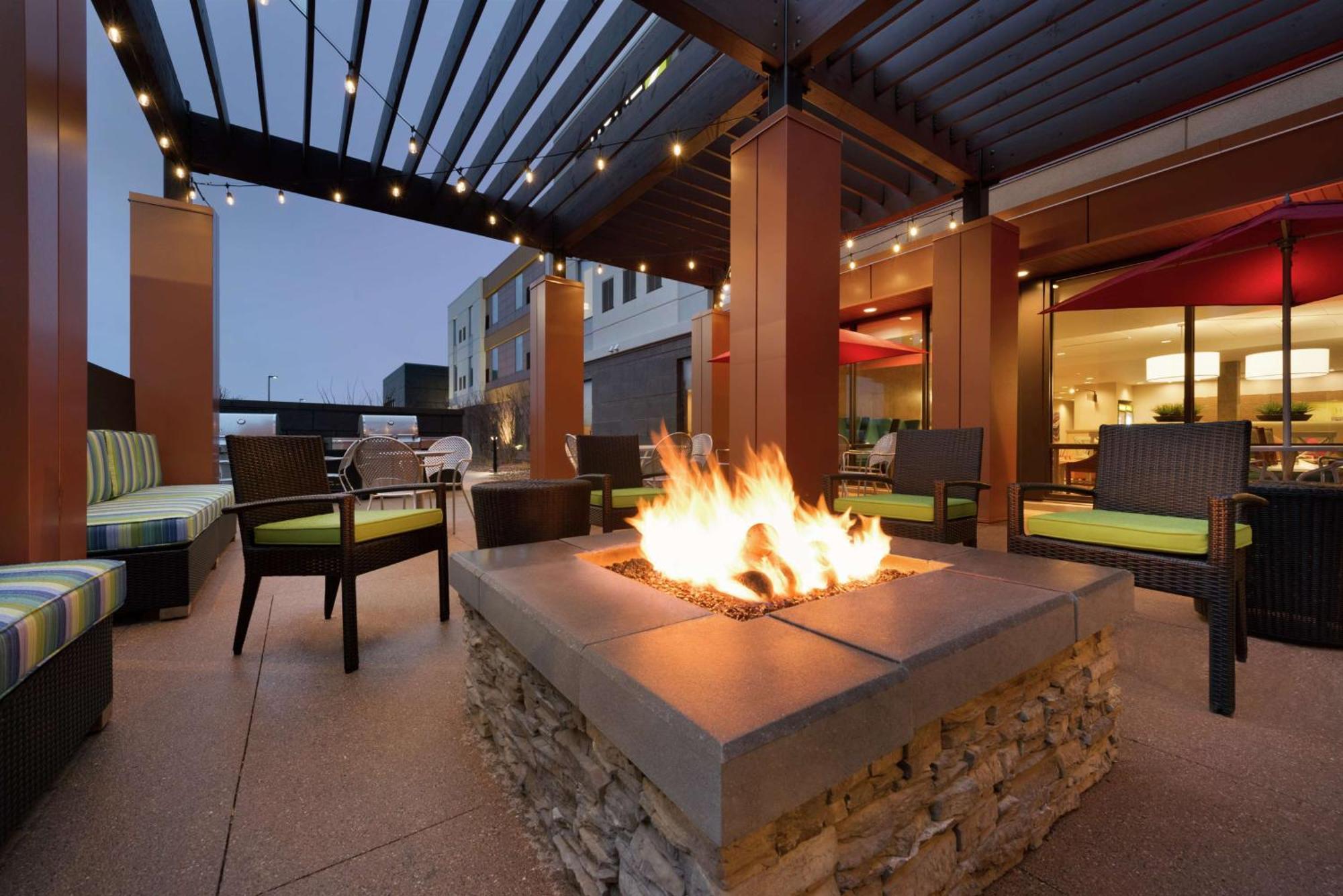 Home2 By Hilton Airport Hotel 3*