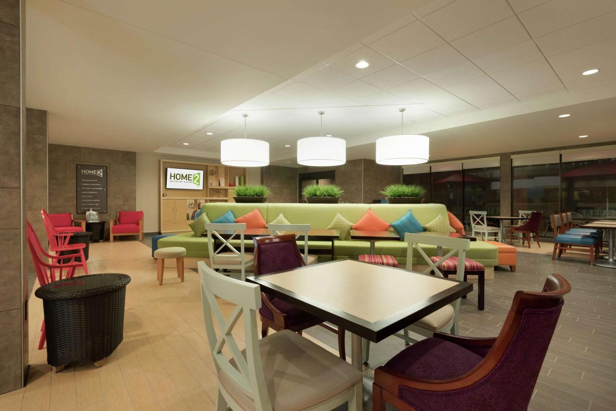Home2 By Hilton Airport Hotel 3*