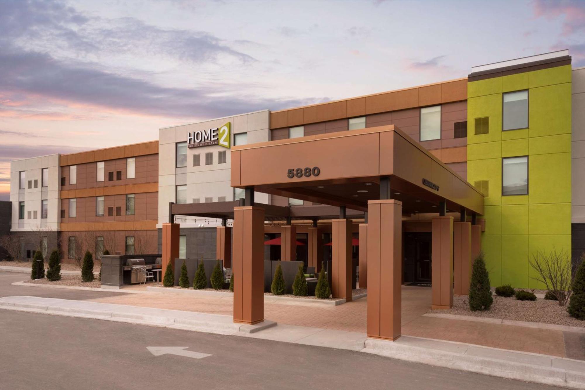 Hotel Home2 By Hilton Airport 3*