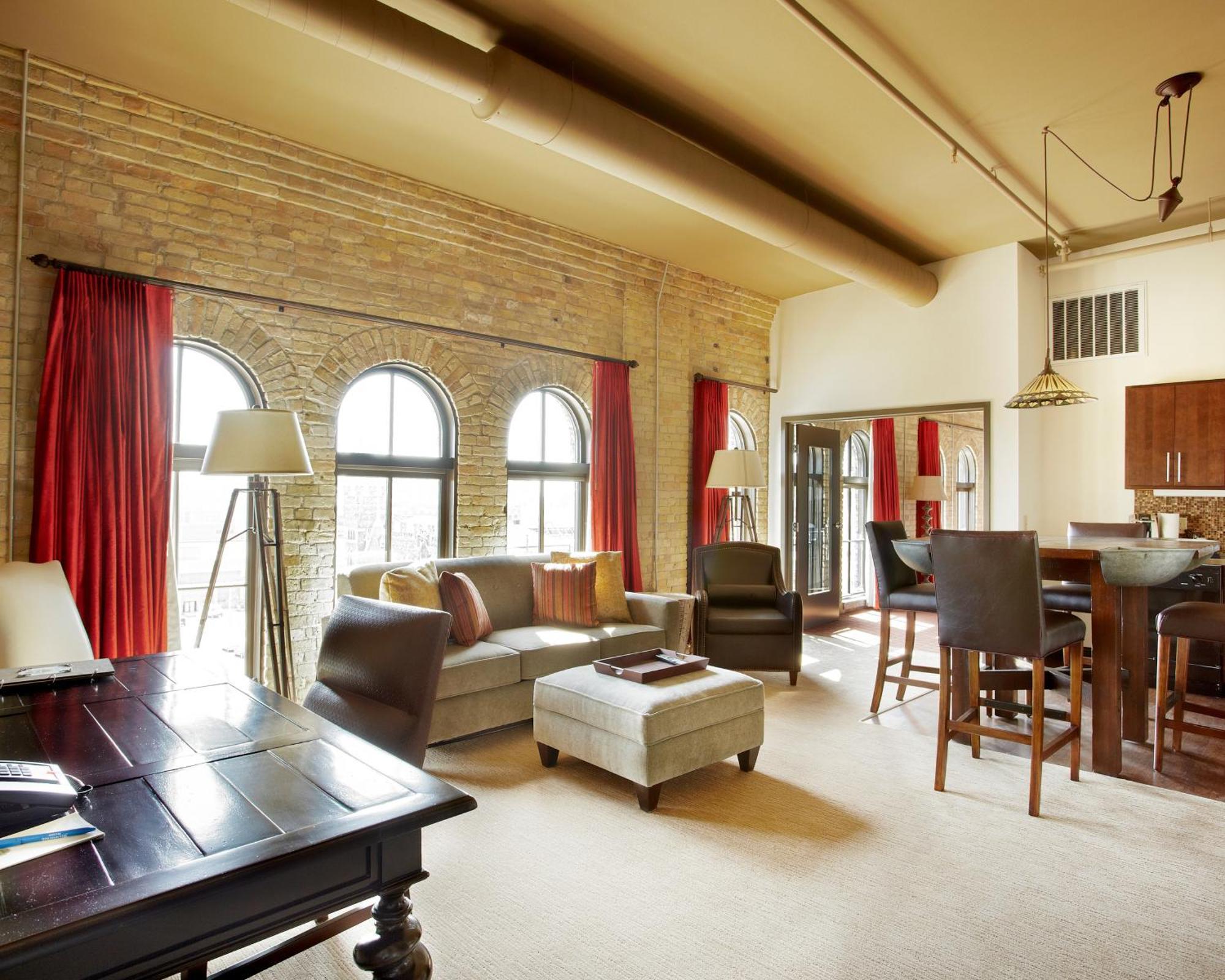 Hotel Brewhouse And Milwaukee